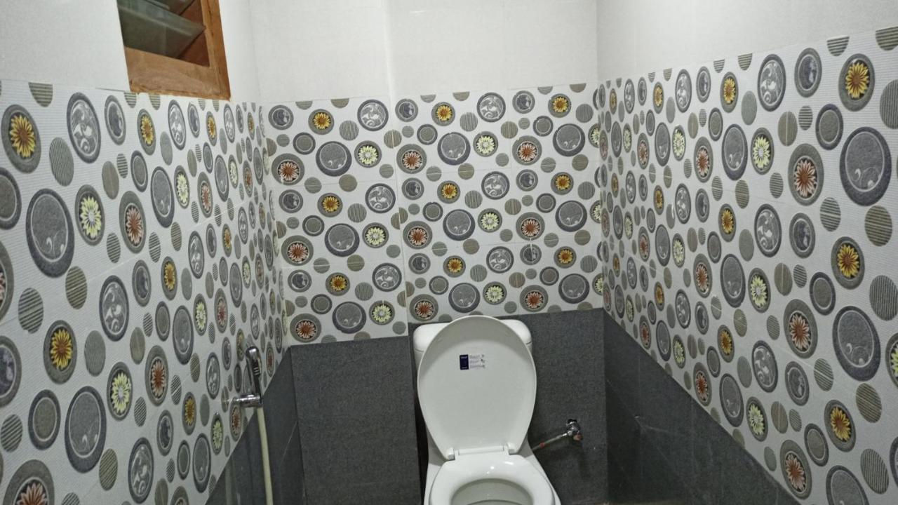 ホテル Aarthi Residency カライクディ エクステリア 写真